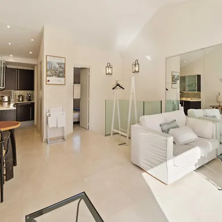 Charming - 1br- 公寓 *